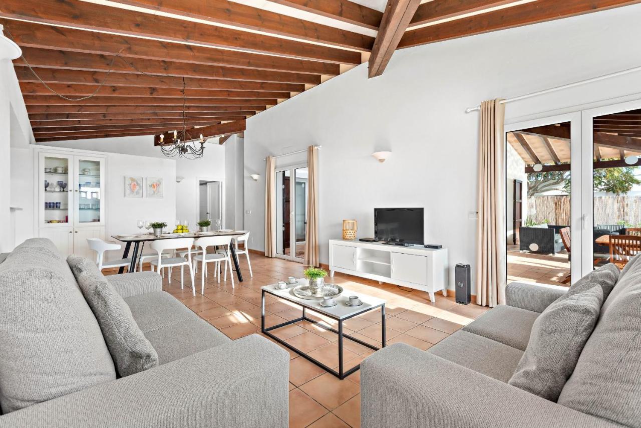 Villa Ribes Binibeca Exteriör bild